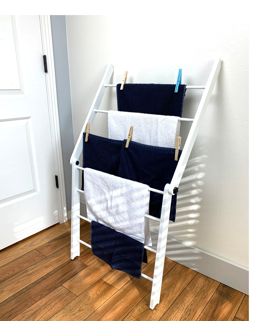 Drip-n-Dry! Clothes Drying Rack for over Tubs