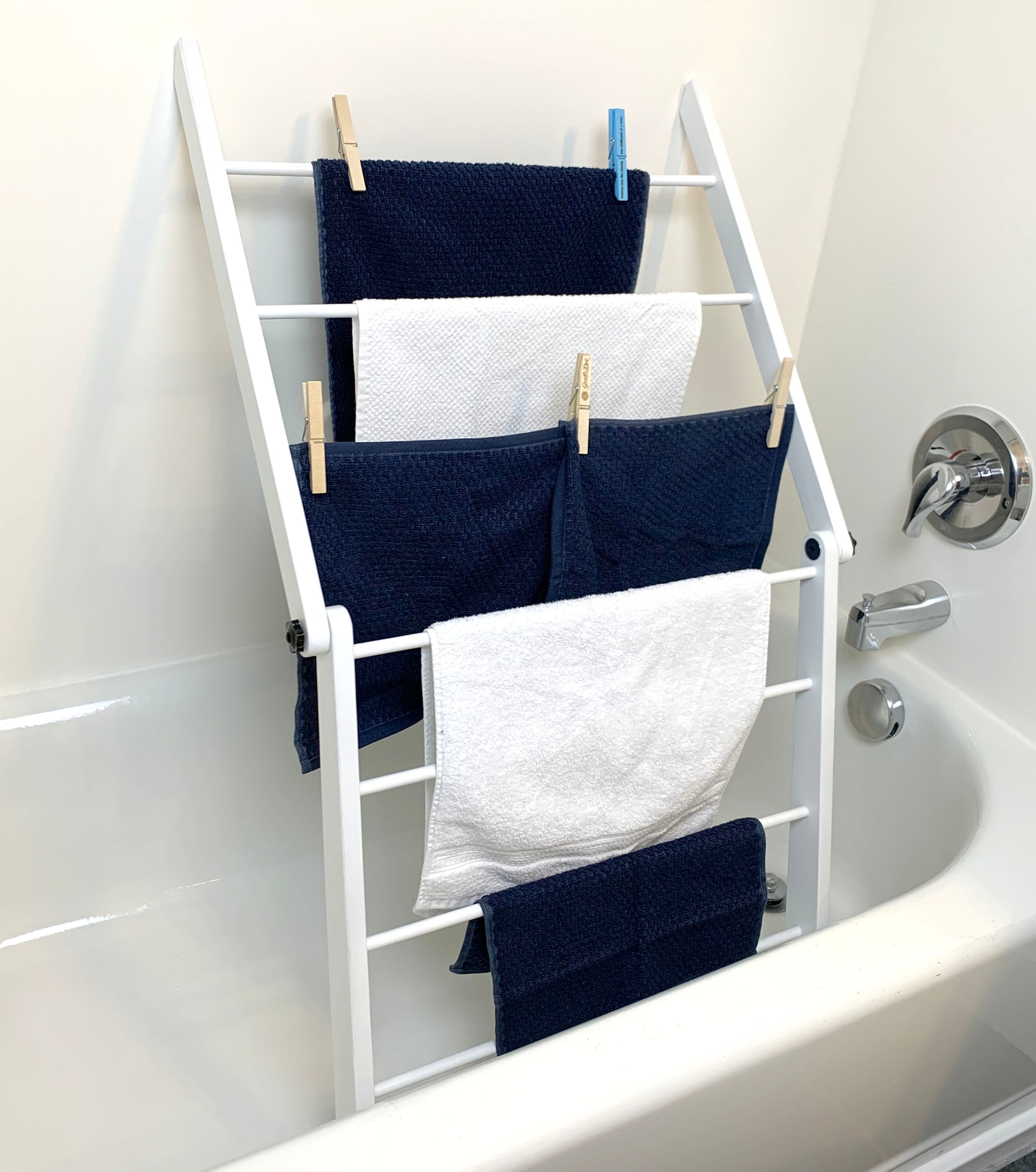Drip-n-Dry! Clothes Drying Rack for over Tubs